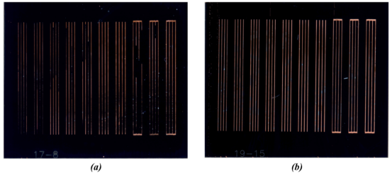 掩模电镀金属化后的织构化硅异质结样品（方形，边长25 mm）与(a)中的样品不同，(b)中的样品在喷墨打印后、电镀铜沉积前进行了等离子体处理